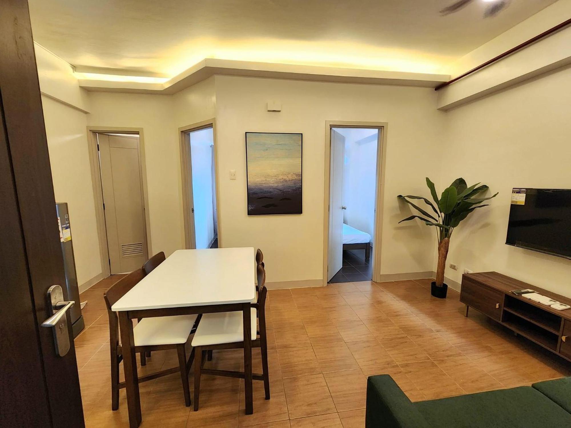 Pioneer Woodlands Bed and Breakfast Mandaluyong Exteriör bild